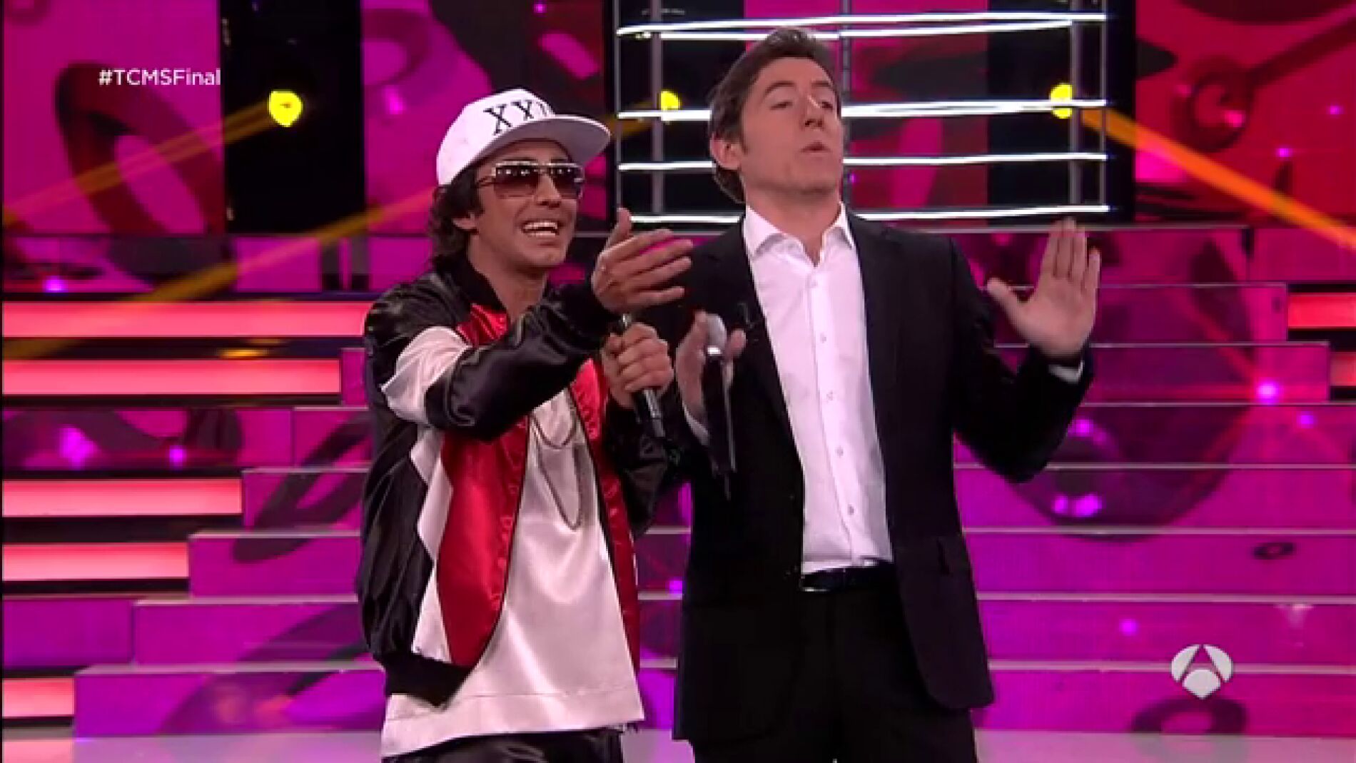 Frame 53.403333 de: Canco Rodríguez declara su amor en directo a su futura mujer