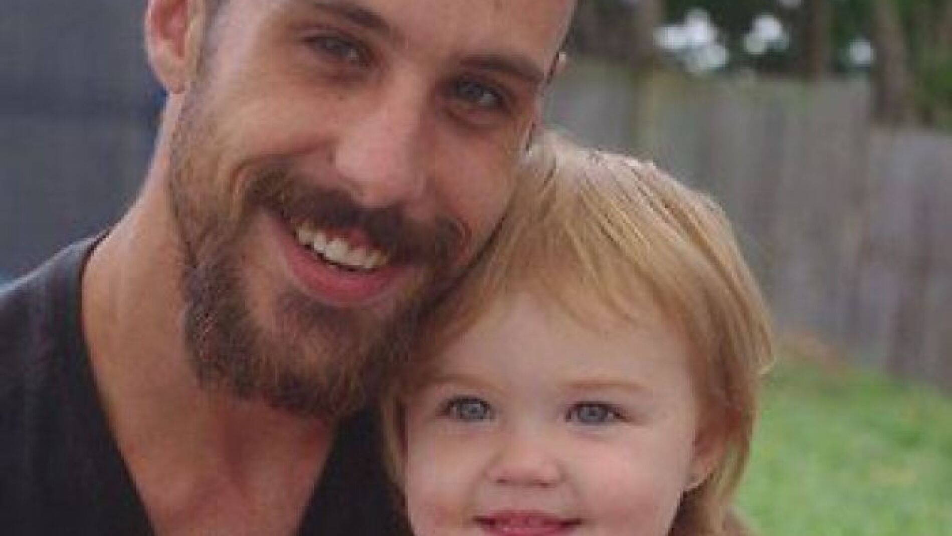Matthew Lee Williamson y su hija Kyhesha-Lee Joughin