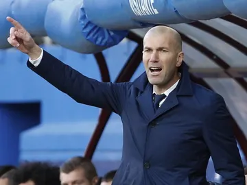 Zidane durante el partido frente al Eibar Zidane durante el partido frente al Eibar