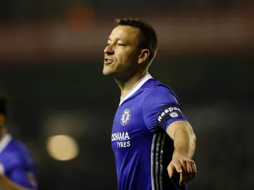 John Terry en un partido con el Chelsea John Terry en un partido con el Chelsea