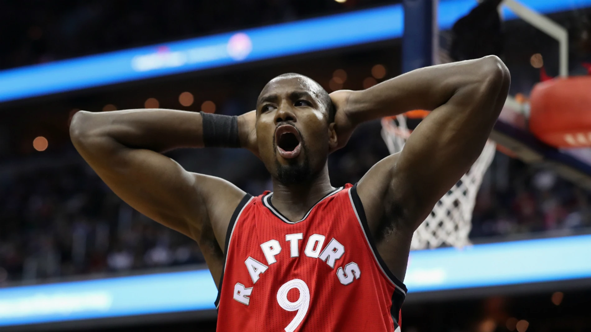 Serge Ibaka, con los Raptors Serge Ibaka, con los Raptors