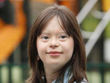 una joven con sindrome de Down cumple su sueño