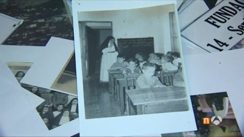 Frame 61.625555 de: monjas