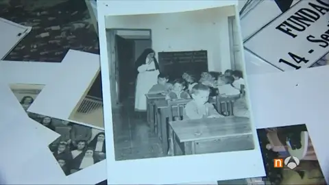 Frame 61.625555 de: monjas Frame 61.625555 de: monjas