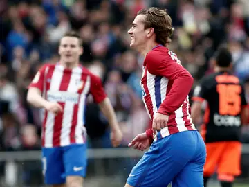 Griezmann celebra un gol con el Atlético Griezmann celebra un gol con el Atlético