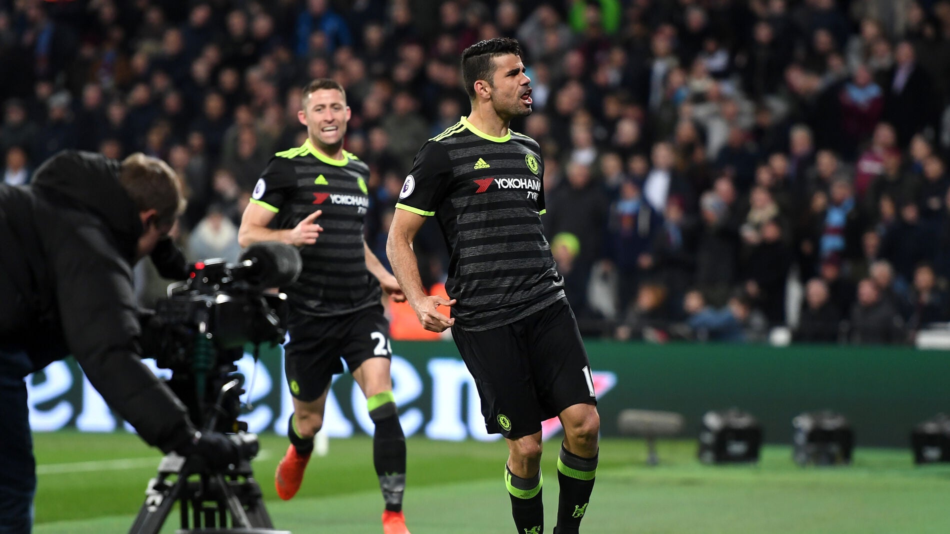 Diego Costa celebra su gol ante el West Ham