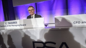 El presidente del Consejo de Administración del grupo automovilístico galo PSA Peugeot Citröen, Carlos Tavares