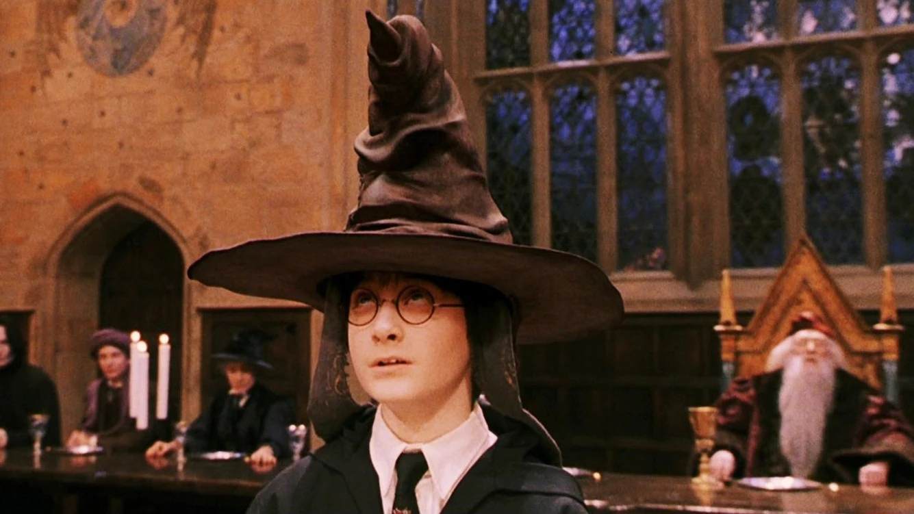 Harry Potter con el Sombrero Seleccionador Harry Potter con el Sombrero Seleccionador