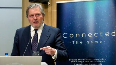 Méndez de Vigo anuncia una rebaja del IVA del 21% al 10% para todos los espectáculos públicos y en directo