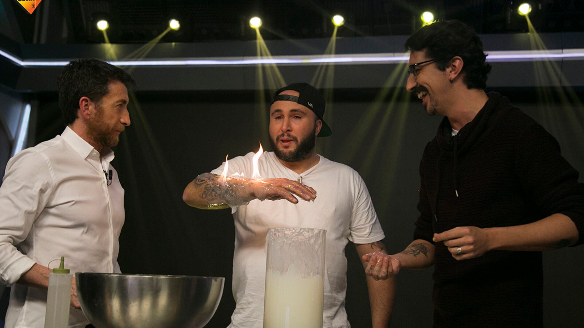 C&oacute;mo prender fuego a un ser humano sin que sufra ning&uacute;n da&ntilde;o