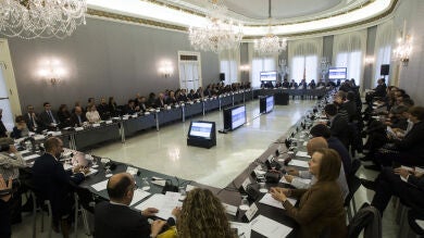 Los coches que cumplen más de 20 años no podrán circular los días laborales por 40 municipios de Barcelona a partir de 2019
