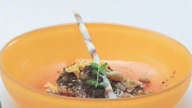 Crema de mascarpone con cacahuetes y chocolate blanco