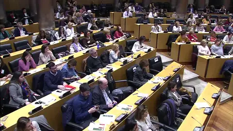 Frame 0.0 de: La súplica de David para adoptar a su sobrina huérfana por violencia machista: "Intenten poner las cosas un poquito más fáciles" Frame 0.0 de: La súplica de David para adoptar a su sobrina huérfana por violencia machista: "Intenten poner las cosas un poquito más fáciles"