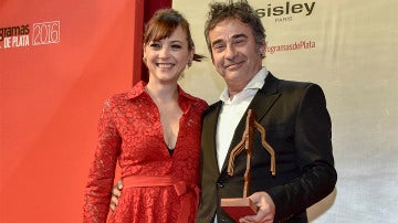 Eduard Fernández junto a Leonor Watling