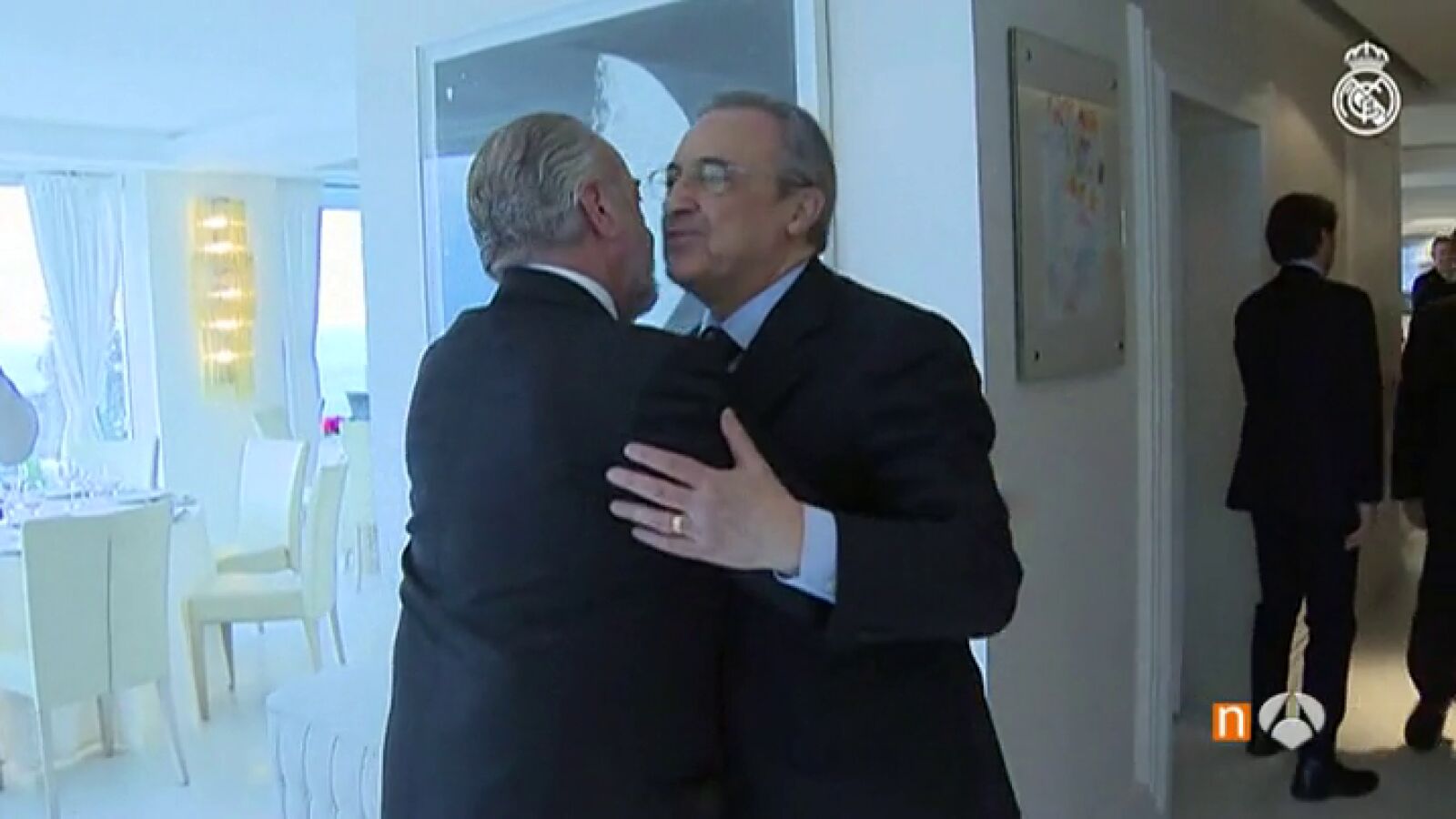 Florentino y De Laurentiis, reunidos en una cordial comida antes del Nápoles-Real Madrid