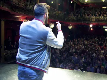 Un inocente público asombrado ante la voz de "Pablo Alborán" Un inocente público asombrado ante la voz de "Pablo Alborán"