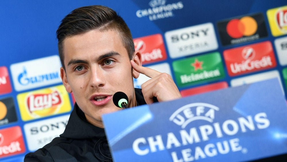 Dybala en rueda de prensa