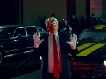 Snoop Dogg 'dispara' a Trump en su videoclip