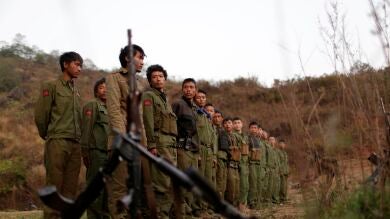 Una guerrilla de Birmania asalta un hotel y secuestra a 260 trabajadores para que trabajen para ellos
