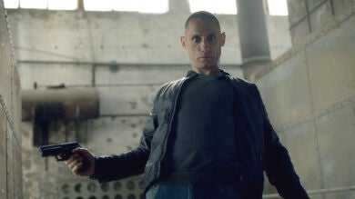 Álex le quita la vida a Héctor