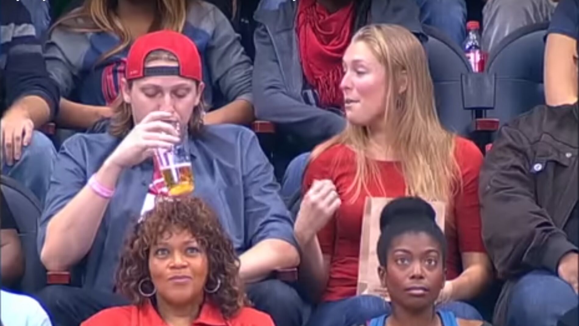 Una pareja acaba mal por una Kiss Cam