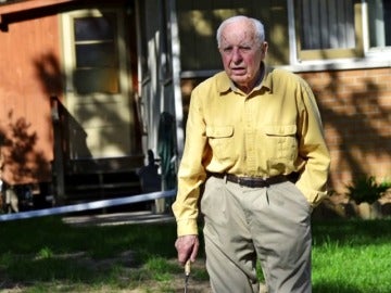 Frame 0.654309 de: Polonia reclama anciano de 98 años residente en EEUU acusado crímenes nazis