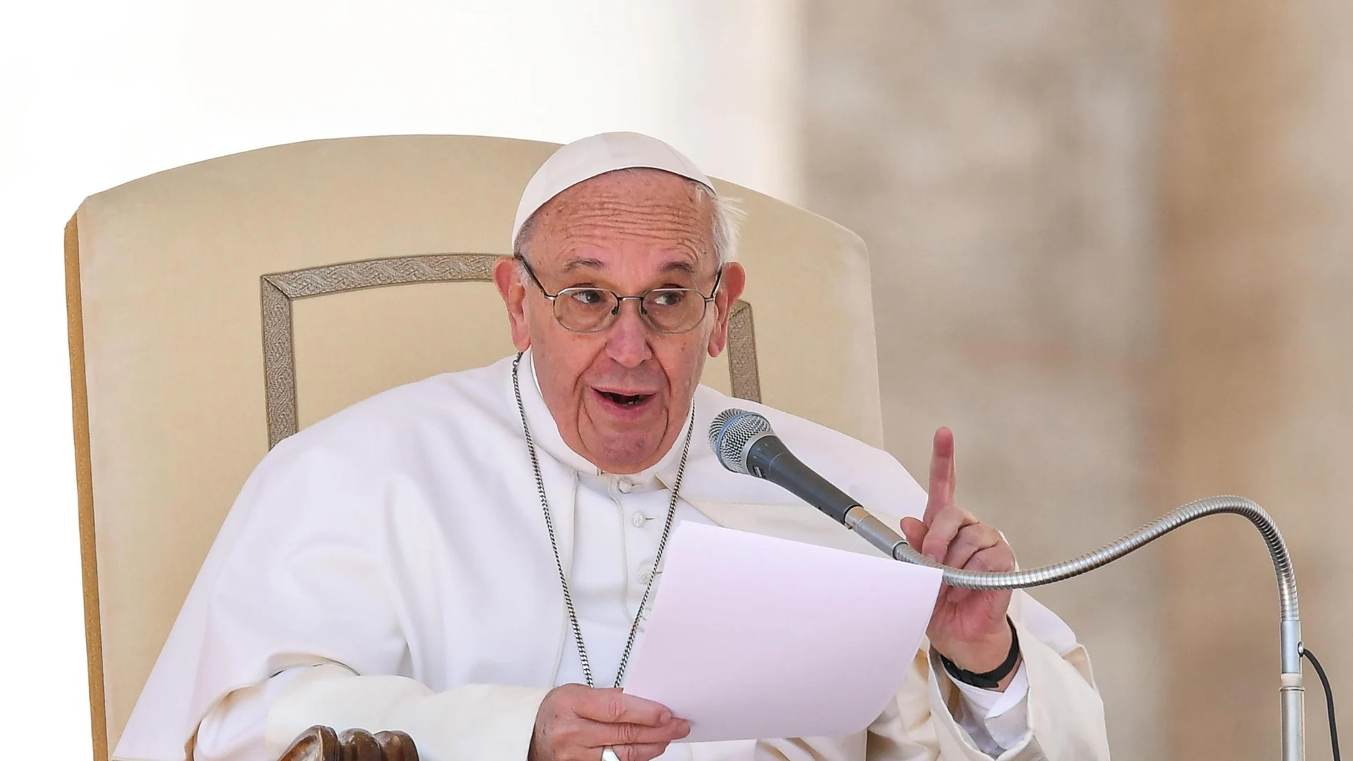 El Papa Francisco preside la audiencia general de los miércoles en la plaza de San Pedro del Vaticano El Papa Francisco preside la audiencia general de los miércoles en la plaza de San Pedro del Vaticano