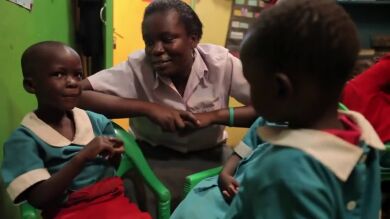 Una profesora de ética y política en Nairobi se convierte en la promotora de la lucha por la mujer