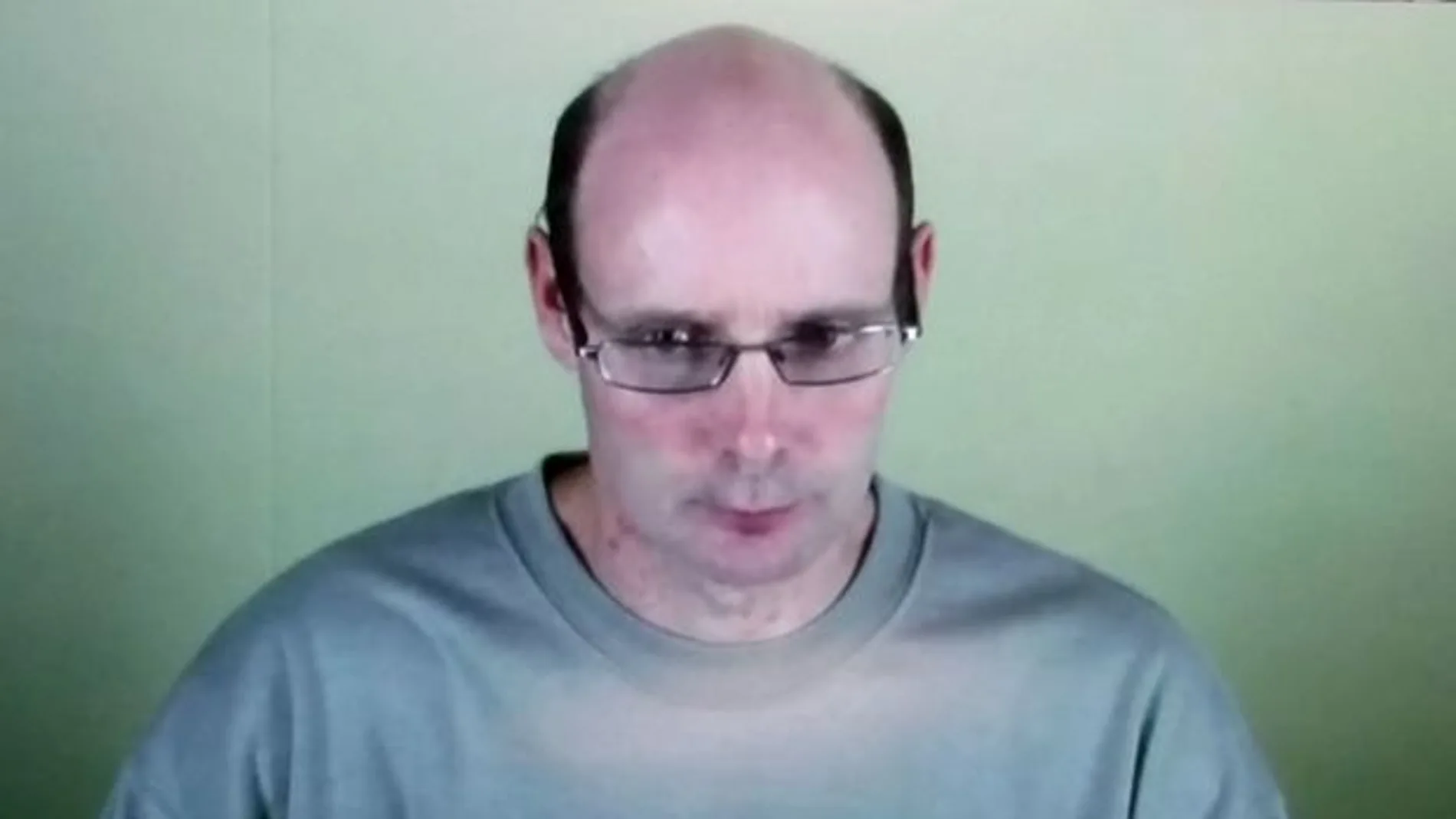 Phillip John Smith sin peluquín Phillip John Smith sin peluquín