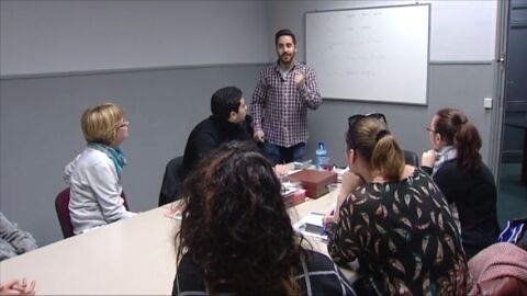 Frame 13.688532 de: Las palabras imposibles para los extranjeros