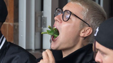 La foto que demuestra que Justin Bieber se ha convertido en un mono de feria