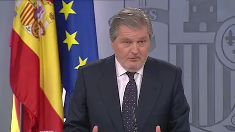 Frame 24.078171 de: El ministro Méndez de Vigo: "ETA tiene que desarmarse y disolverse" Frame 24.078171 de: El ministro Méndez de Vigo: "ETA tiene que desarmarse y disolverse"