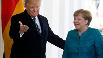 Trump recibe a Merkel en la Casa Blanca 
