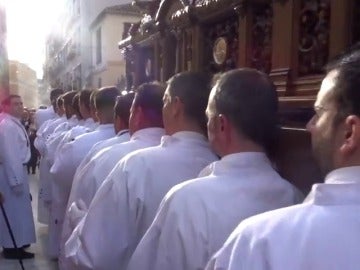 Frame 10.311111 de: Se buscan costaleros para esta Semana Santa en Málaga