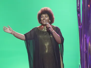 Charo Bravo levanta el ánimo en el plató como Gloria Gaynor en ‘I will survive’ Charo Bravo levanta el ánimo en el plató como Gloria Gaynor en ‘I will survive’