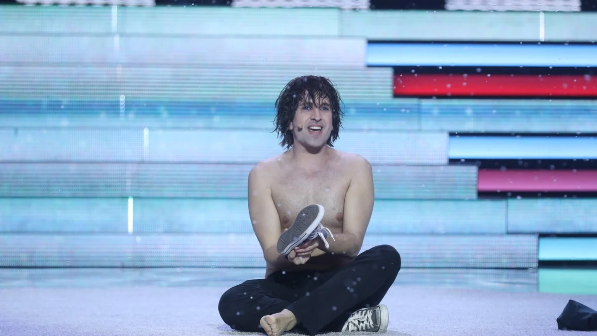 Keunam se deja la piel para enamorarnos como James Blunt en ‘You’re beautiful’