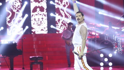 Tolo Sanders realiza una motivadora actuaci&oacute;n como Freddie Mercury en &lsquo;We are the champions&rsquo;