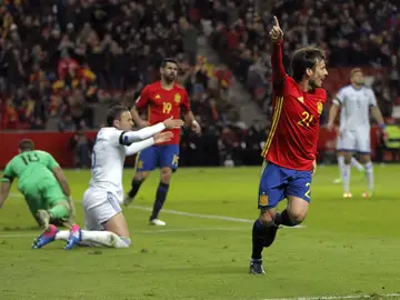David Silva celebra su gol a Israel David Silva celebra su gol a Israel