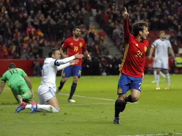 David Silva celebra su gol a Israel David Silva celebra su gol a Israel