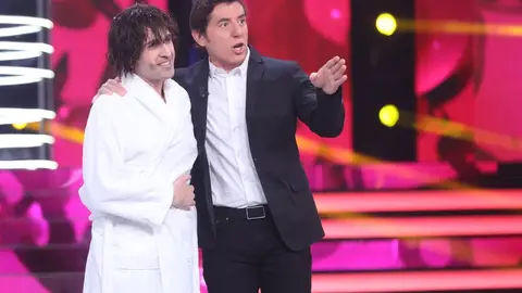 Chenoa, completamente en shock tras la actuación de Keunam como James Blunt Chenoa, completamente en shock tras la actuación de Keunam como James Blunt
