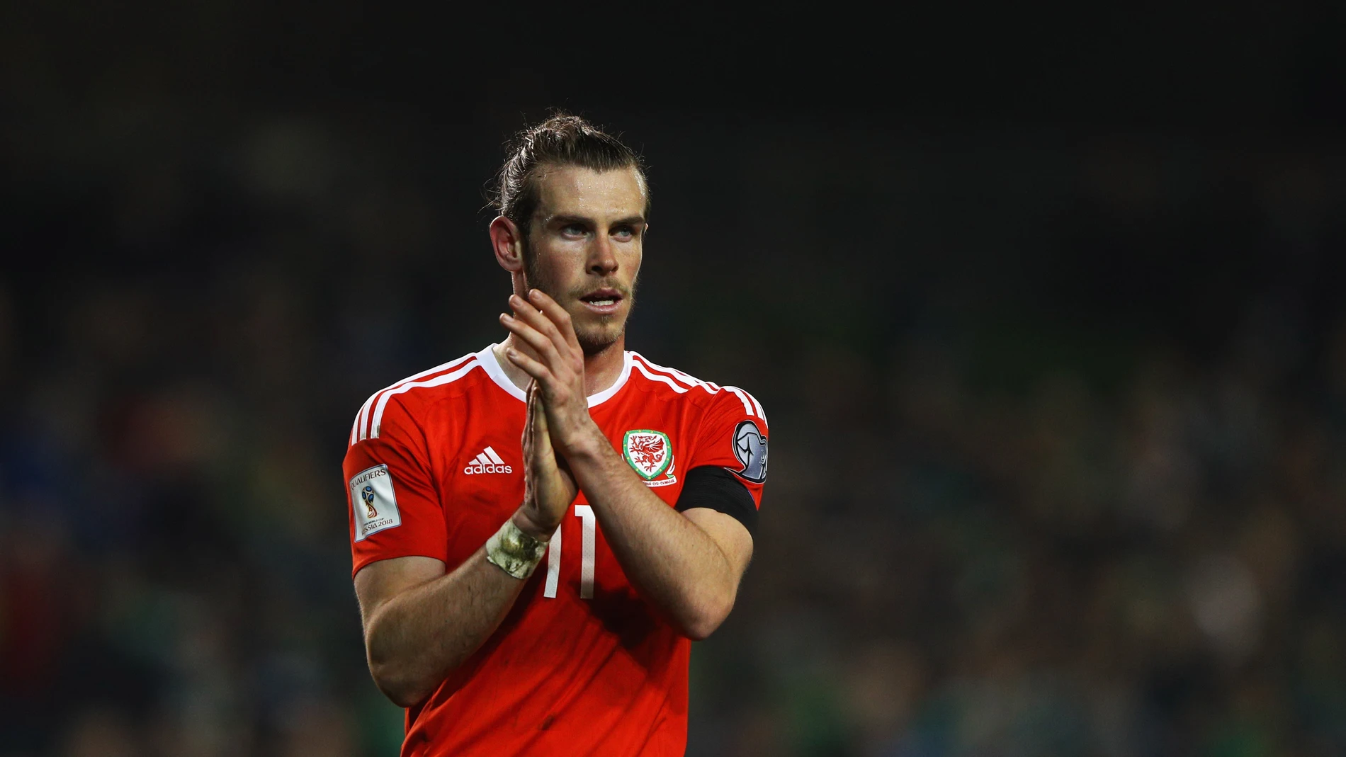 Gareth Bale con Gales Gareth Bale con Gales