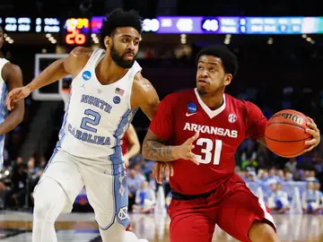 Partido entre Arkansas y North Carolina de la NCAA Partido entre Arkansas y North Carolina de la NCAA