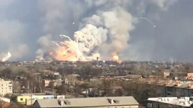 Un muerto y un herido tras la explosión de 138.000 toneladas de munición en Ucrania