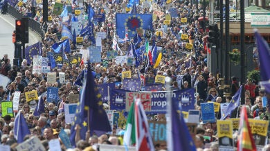 Miles de personas se manifiestan en Londres en contra del 'Brexit'