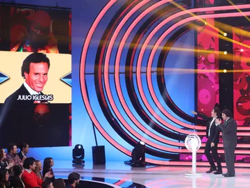 Julio Iglesias, Britney Spears y Juanes, las imitaciones de la cuarta gala de 'Tu cara no me suena todavía' Julio Iglesias, Britney Spears y Juanes, las imitaciones de la cuarta gala de 'Tu cara no me suena todavía'