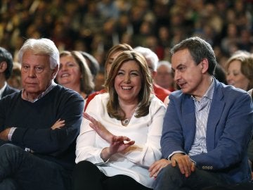 Susana Díaz, con Felipe González y José Luis Rodríguez Zapatero