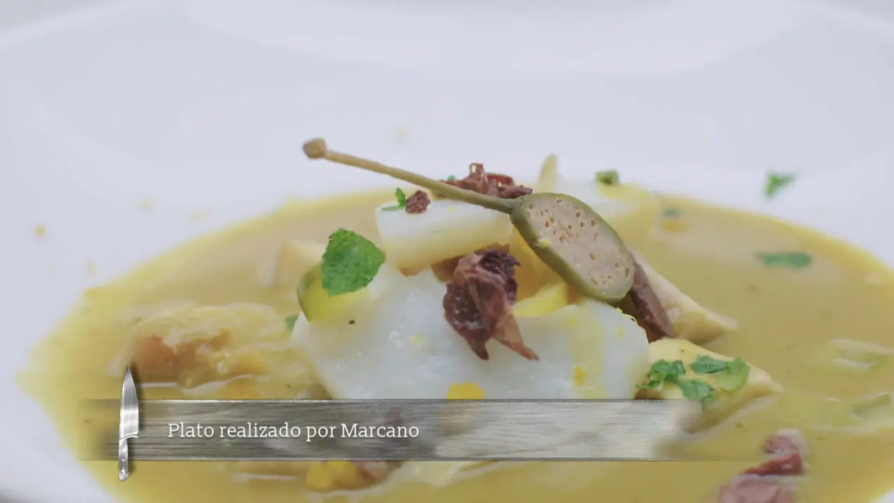 Plato realizado por Marcano