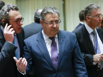 El ministro español del Interior, Juan Ignacio Zoido (c), durante el Consejo de titulares europeos de Interior El ministro español del Interior, Juan Ignacio Zoido (c), durante el Consejo de titulares europeos de Interior