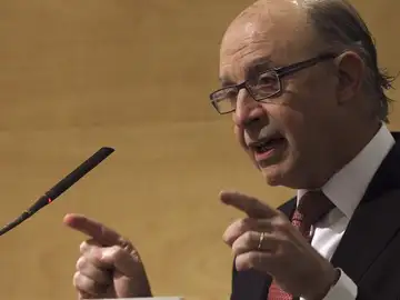 Montoro afirma que los organismos que piden subir el IVA "no tienen razón" Montoro afirma que los organismos que piden subir el IVA "no tienen razón"