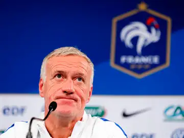 Didier Deschamps en rueda de prensa Didier Deschamps en rueda de prensa